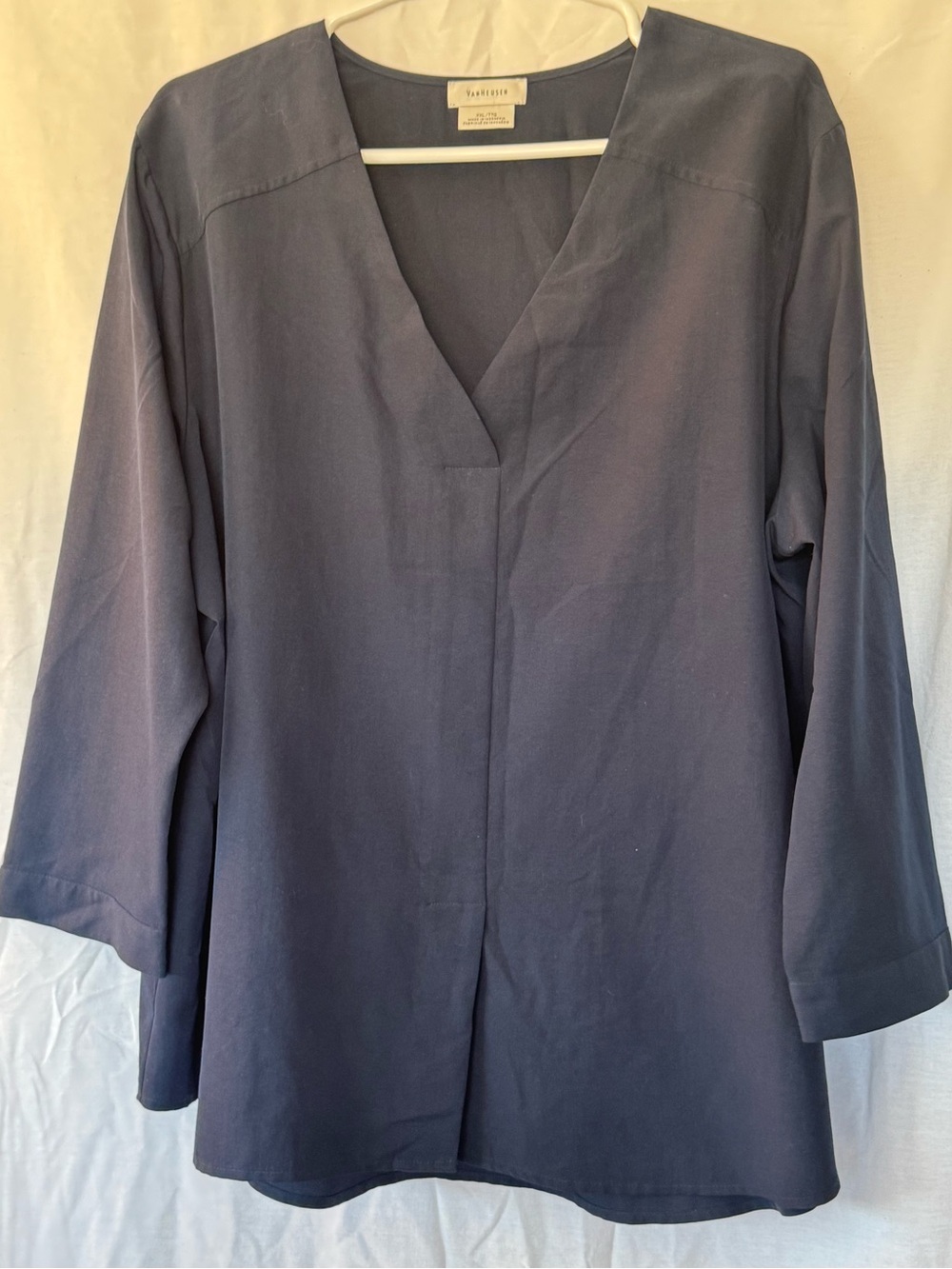 Van Heusen Navy Blue V-Neck Top 3/4 Sleeve Size XXL